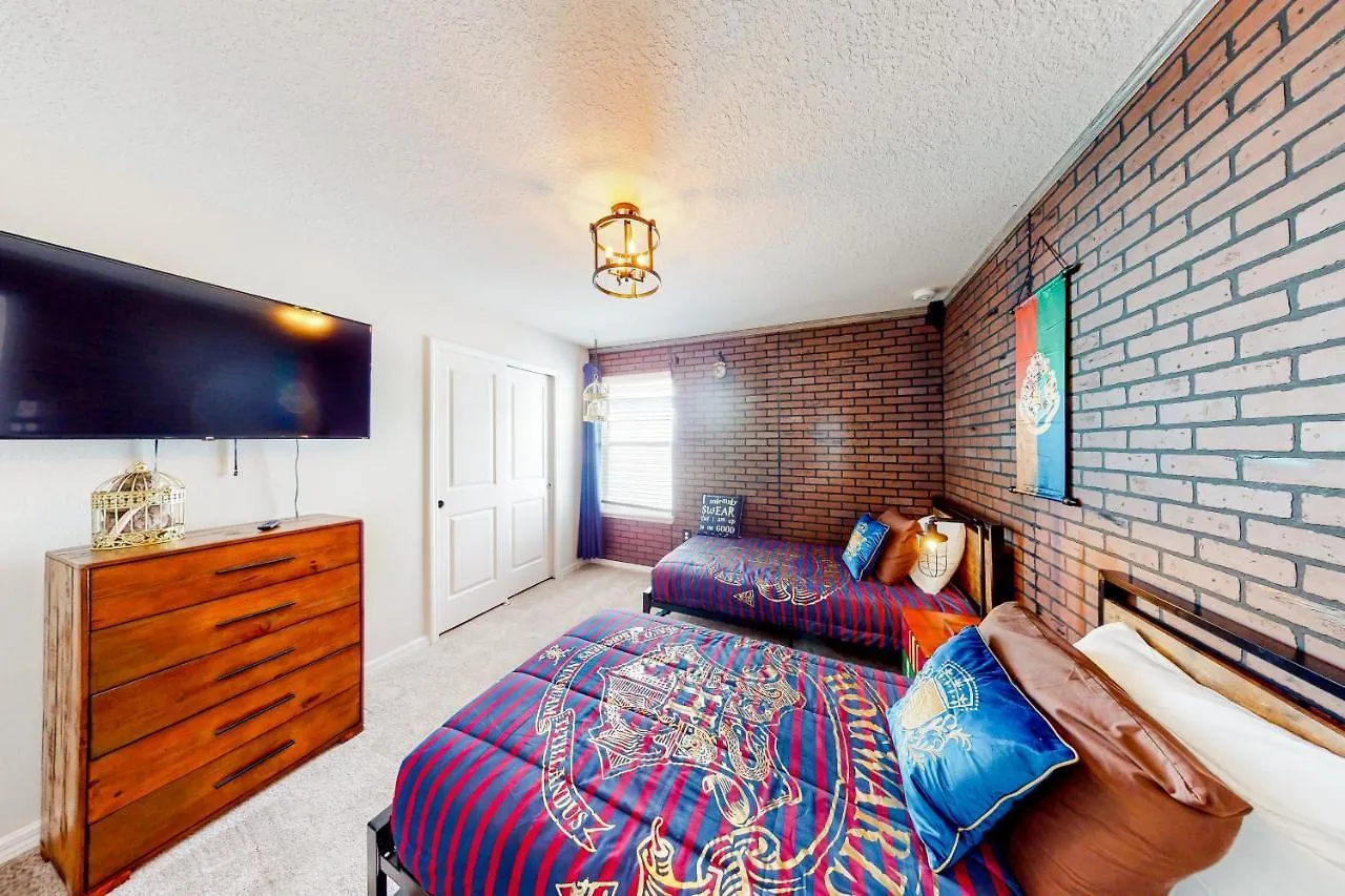 Davenport Darling In Windsor Island Villa United States